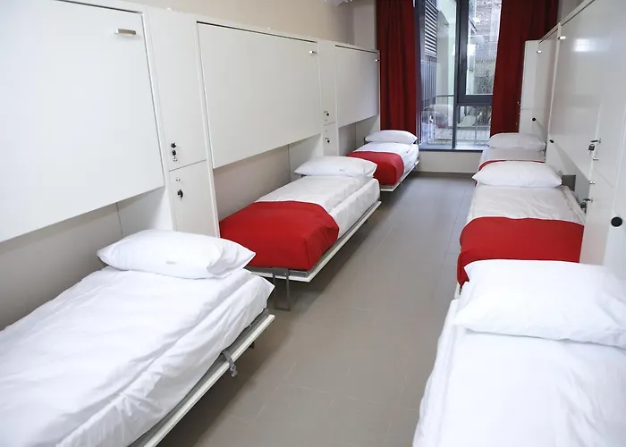 Vandrarhem Express *