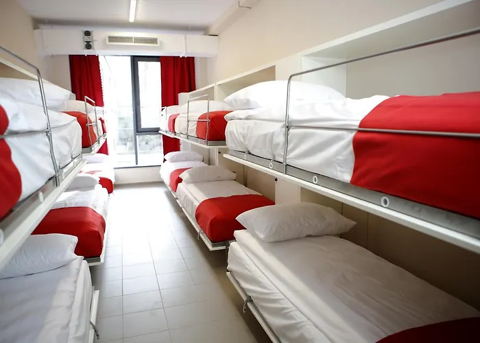 Vandrarhem Express *